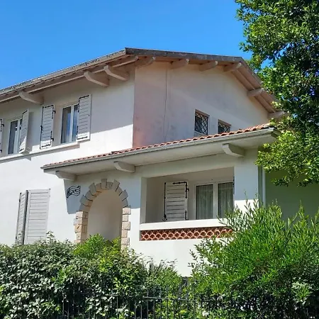 Do Sol D'hôtes Les Pins Alojamento de Acomodação e Pequeno-almoço *